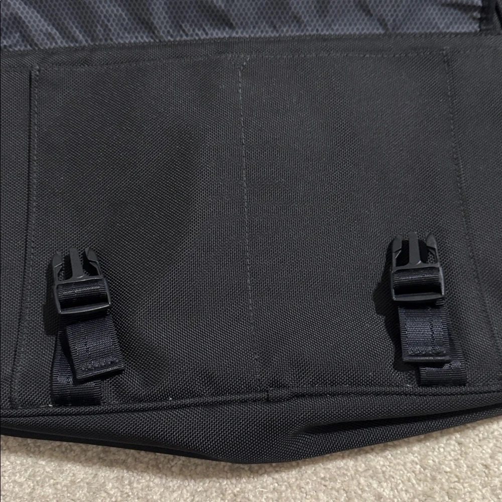 Tumi T-Tech Essential Gear Messenger Bag Shoulder Strap Trolley Sleeve Black